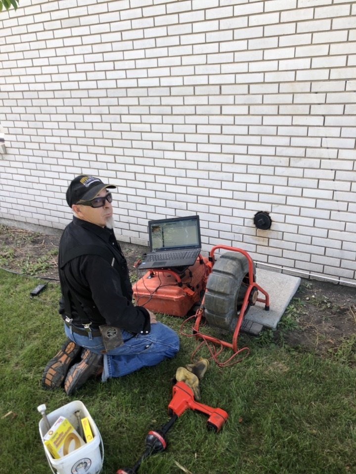 Ranchlands, AB - Sewer repair Camera sewer from cleanout outside building. Plumber required Ranchlands, AB - Sewer repair Camera sewer from cleanout outside building. Plumber required