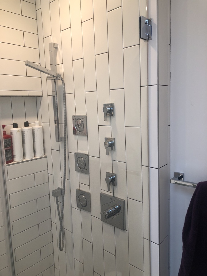 Ranchlands, AB - Repair Ghohe  tabs replace handle And tightened all screws. Ranchlands, AB - Repair Ghohe  tabs replace handle And tightened all screws.