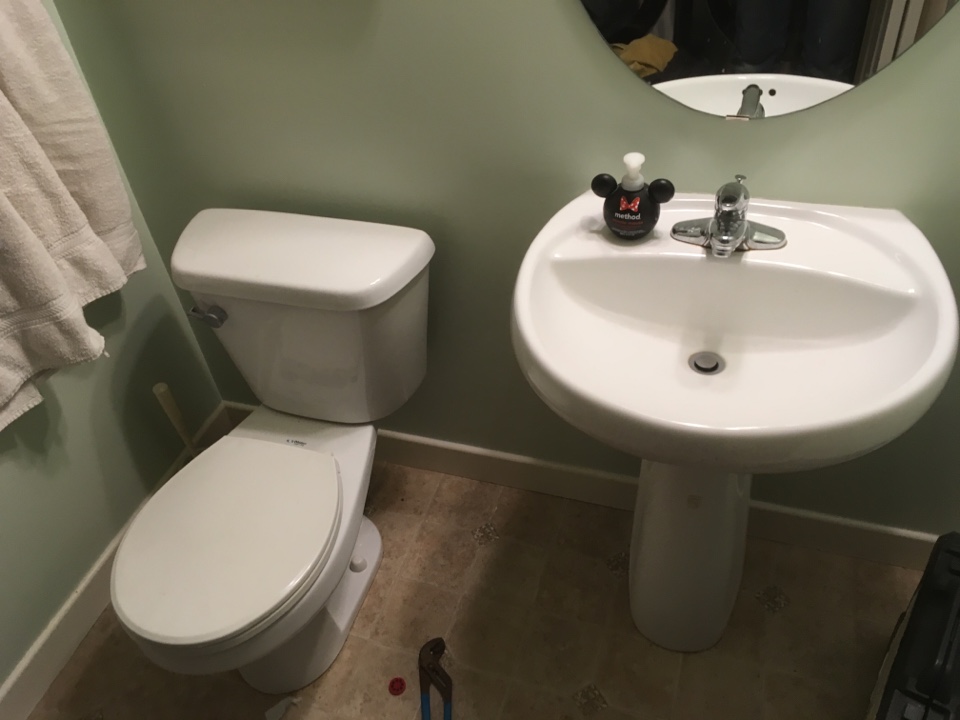 Airdrie, AB - Plumber needed disconnect lav and wc Airdrie, AB - Plumber needed disconnect lav and wc